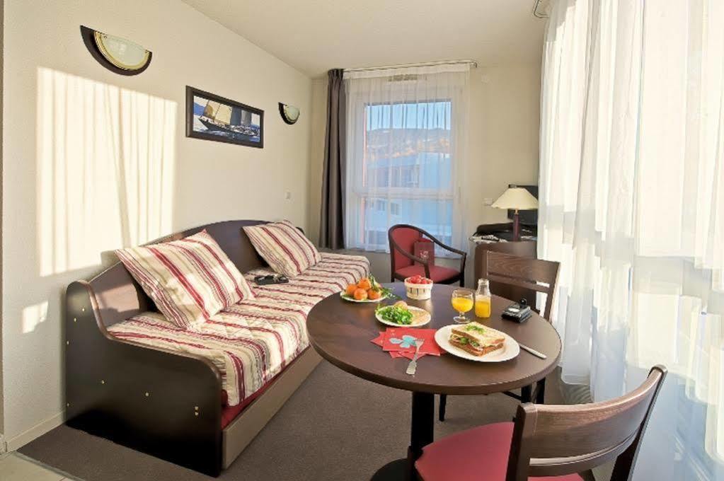 Appart Hotel Annecy Seynod Ngoại thất bức ảnh